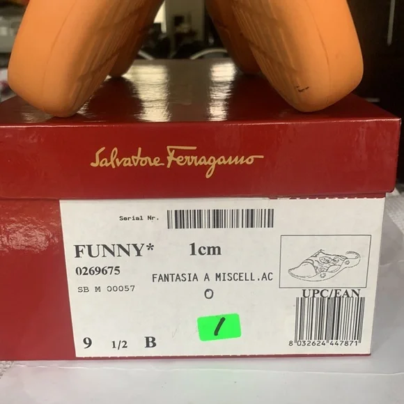 Salvatore Ferragamo orange slides - Picture 5 of 5